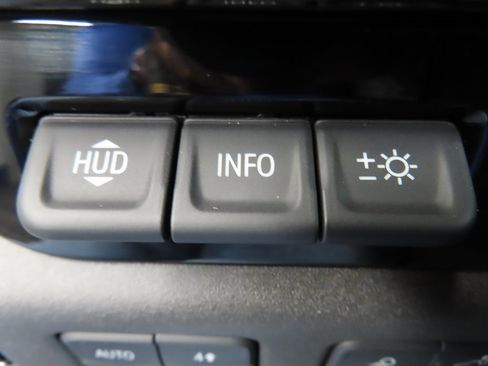 Used 2023 Chevrolet Silverado 1500 ZR2 w/ Technology Package image 60