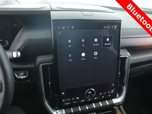 Used 2025 GMC Yukon Denali w/ Denali Reserve Package image 27