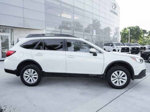 Used 2015 Subaru Outback 2.5i Premium w/ Protection Package #1 AWD/4WD image 10