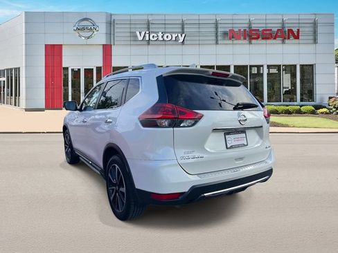 Used 2018 Nissan Rogue SL w/ Premium Package AWD/4WD image 4
