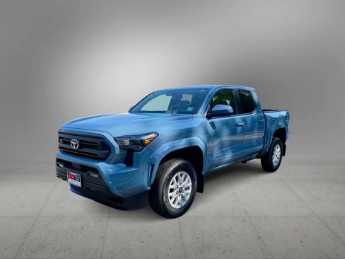 Used 2026 Toyota Tacoma SR5 AWD/4WD image 4