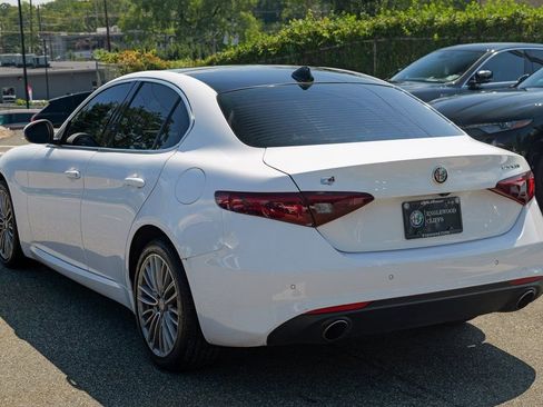 Used 2017 Alfa Romeo Giulia Ti w/ TI Lusso Package image 6
