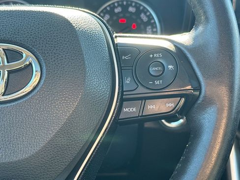 Used 2021 Toyota RAV4 XLE w/ Convenience Package image 20