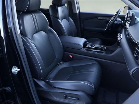 Used 2023 Honda Pilot Elite image 19