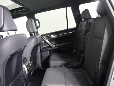 Used 2021 Lexus GX 460 Premium image 22
