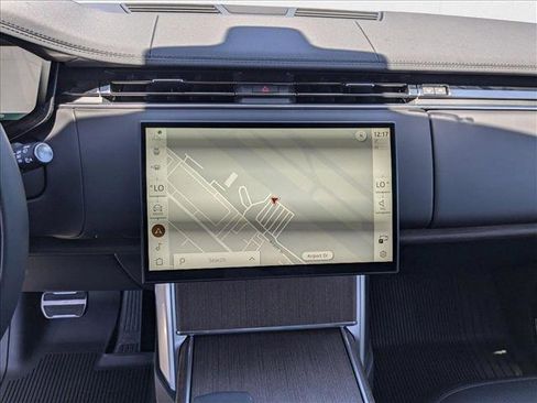 New 2025 Land Rover Range Rover SE image 12