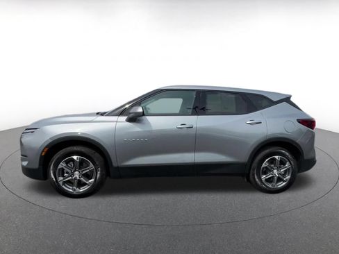 Used 2026 Chevrolet Blazer LT AWD/4WD image 9