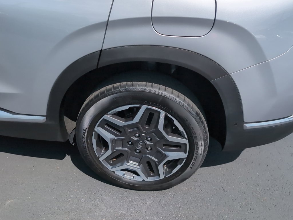 Used 2023 Hyundai Santa Fe Limited AWD/4WD image 16