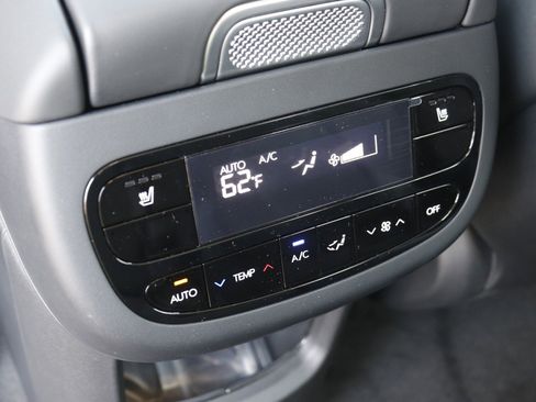 New 2026 Hyundai Ioniq 9 SEL image 15