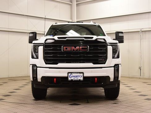 Used 2024 GMC Sierra 2500 AT4 w/ AT4 Premium Plus Package image 2