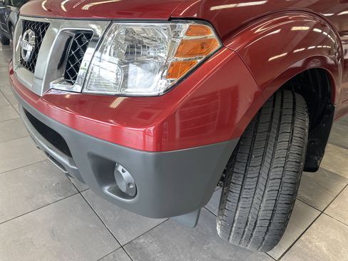Used 2019 Nissan Frontier SV AWD/4WD image 16