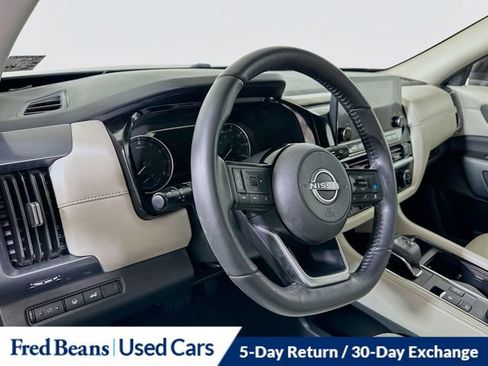 Certified 2024 Nissan Pathfinder SL w/ Black Appearance Package image 11