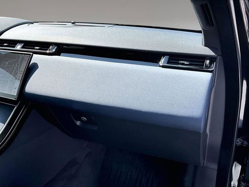 Used 2025 Land Rover Range Rover Velar Dynamic SE image 24