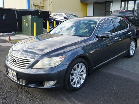 Used 2011 Lexus LS 460 RWD image 5