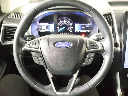 Used 2022 Ford Edge Titanium image 39