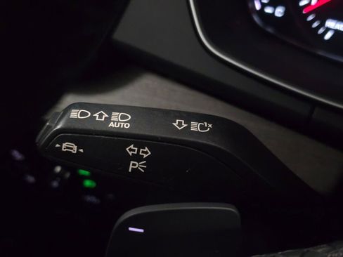 Used 2023 Audi Q5 2.0T Premium w/ Convenience Package image 41