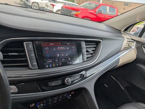 Used 2020 Buick Enclave Avenir w/ Avenir Technology Package AWD/4WD image 19