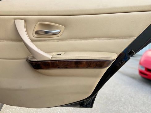 Used 2011 BMW 328i Sedan RWD image 22