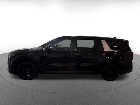 Used 2026 Kia Carnival FWD image 7