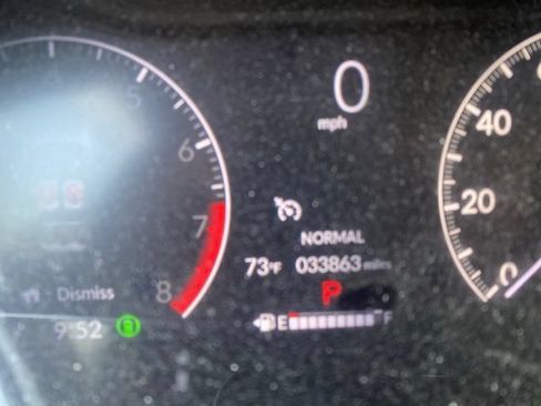 Used 2025 Honda HR-V Sport image 2