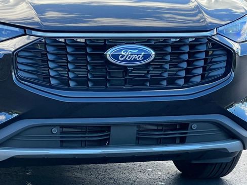 New 2024 Ford Escape SE w/ PHEV Premium Package FWD image 38