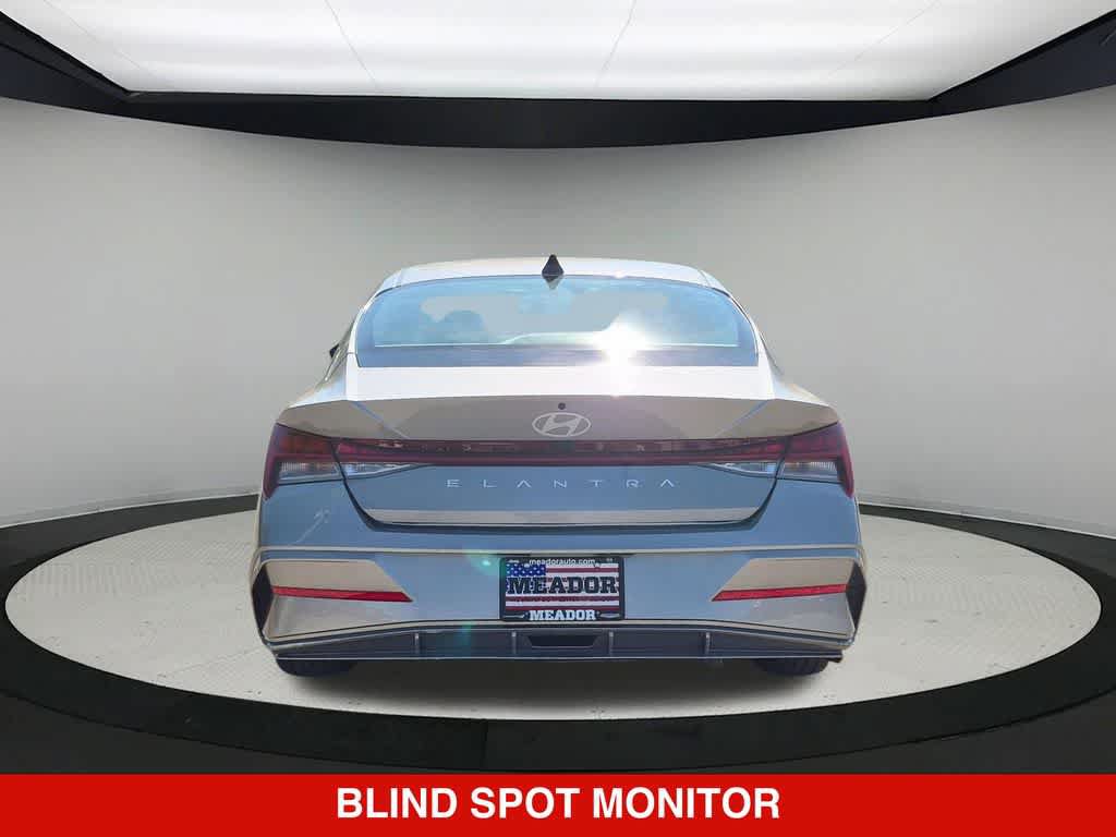 Used 2025 Hyundai Elantra SEL FWD image 6