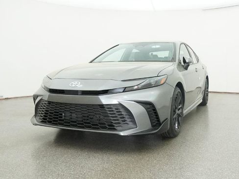 New 2026 Toyota Camry SE image 19
