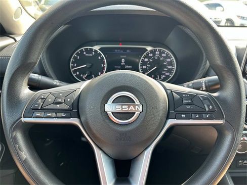 Used 2024 Nissan Sentra SV image 26
