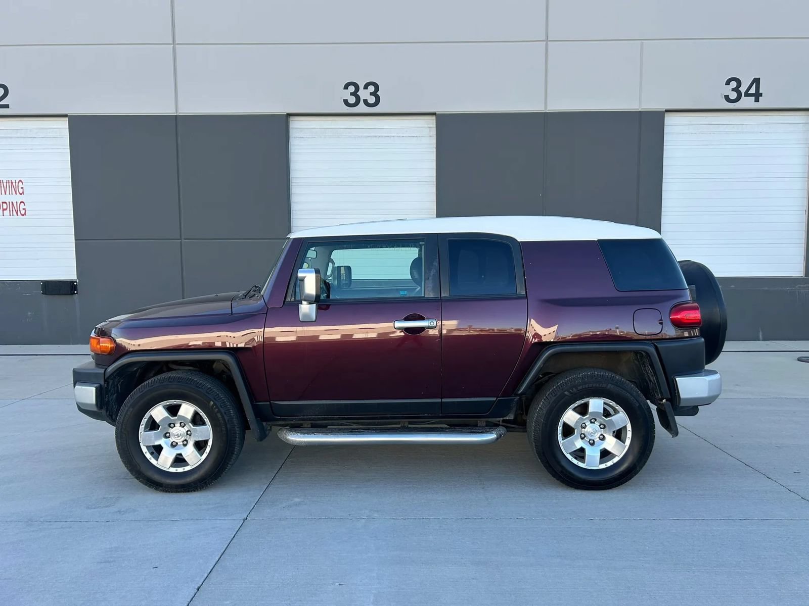 Used 2007 Toyota FJ Cruiser 4WD w/ Upgrade Pkg 2 image 2
