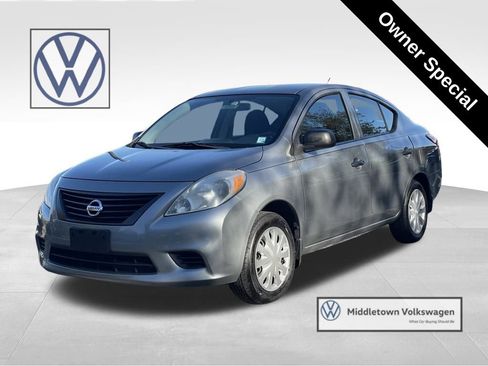 Used 2014 Nissan Versa S image 1