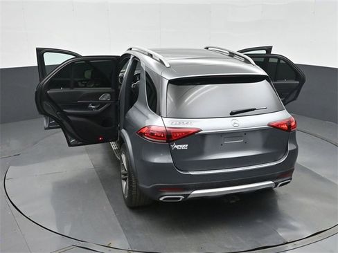 Used 2020 Mercedes-Benz GLE 350 w/ Premium Package image 39