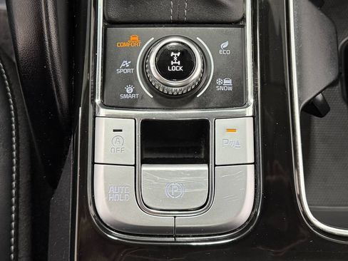 Used 2025 Kia Telluride S AWD/4WD image 25
