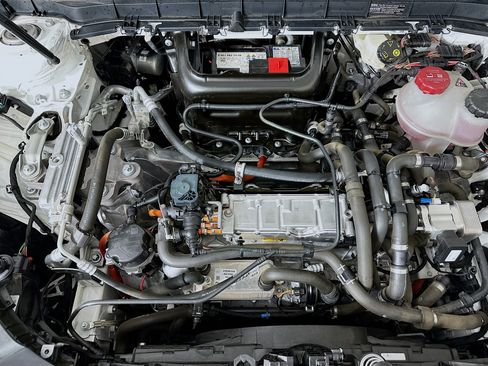 Used 2024 Mercedes-Benz EQB 250+ image 32