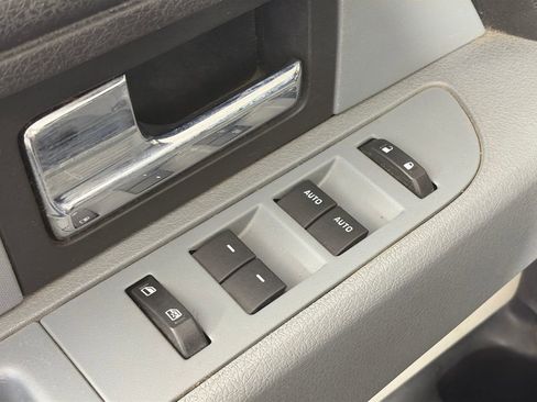 Used 2012 Ford F150 XLT w/ XLT Chrome Pkg image 23