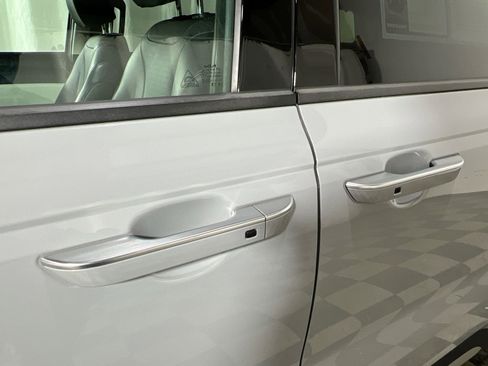 Used 2024 Kia Carnival SX Prestige image 12