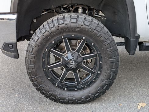 Used 2024 Chevrolet Silverado 3500 LTZ w/ LTZ Plus Package image 11