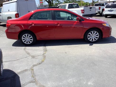 Used 2013 Toyota Corolla LE FWD image 9