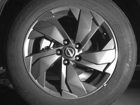 Used 2025 Nissan Rogue SV image 12