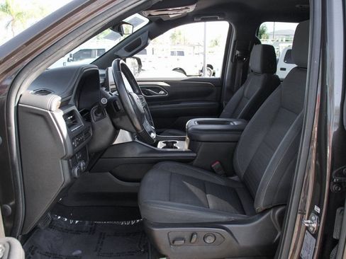 Used 2021 Chevrolet Suburban LS w/ Driver Alert Package image 17