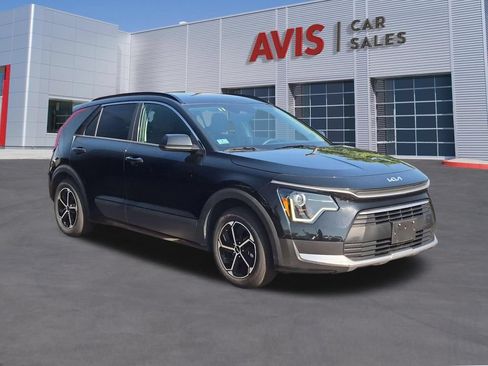 Used 2025 Kia Niro LX FWD image 3