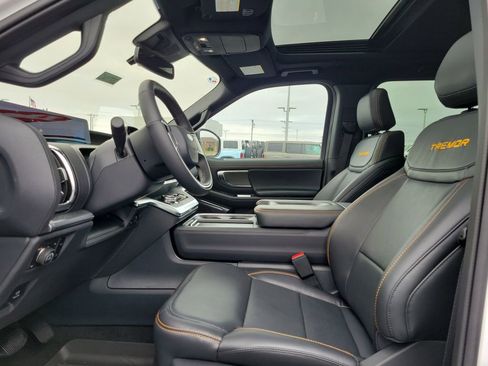 New 2025 Ford Expedition Tremor image 16