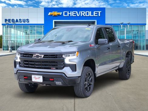 New 2026 Chevrolet Silverado 1500 LT Trail Boss w/ Convenience Package II AWD/4WD image 2