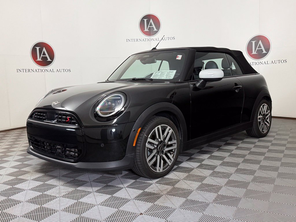 Used 2025 MINI Cooper S FWD image 3