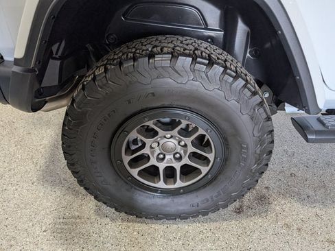 Used 2023 Jeep Wrangler Unlimited Rubicon 392 w/ Xtreme Recon 35" Tire Package AWD/4WD image 13
