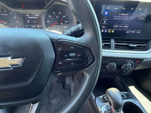 Used 2024 Chevrolet Trax LS FWD image 20