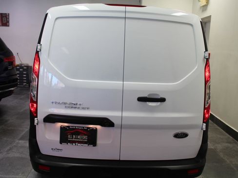 Used 2020 Ford Transit Connect XL FWD image 5