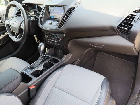 Used 2019 Ford Escape SE FWD image 28