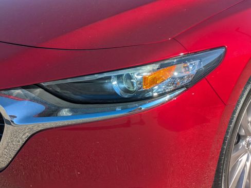 Used 2019 MAZDA MAZDA3 Sedan FWD image 13