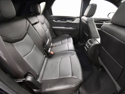 Used 2022 Cadillac XT5 Premium Luxury image 16