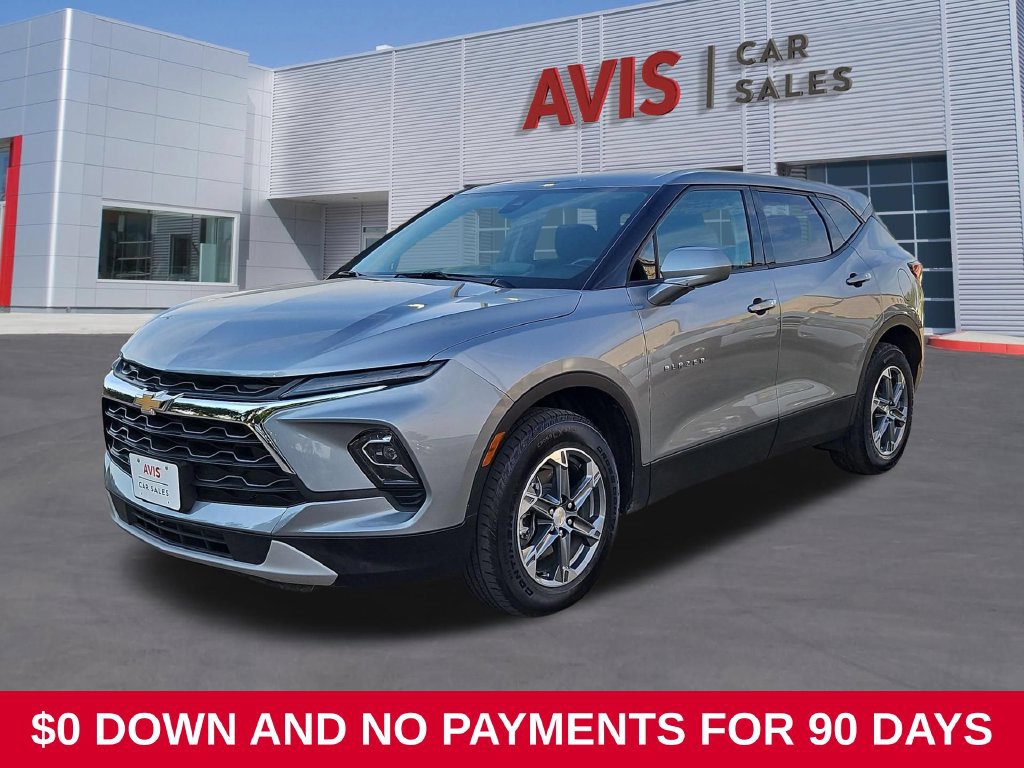 Used 2025 Chevrolet Blazer LT FWD image 1